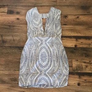 Fabrik sleeveless low cut front and back dress